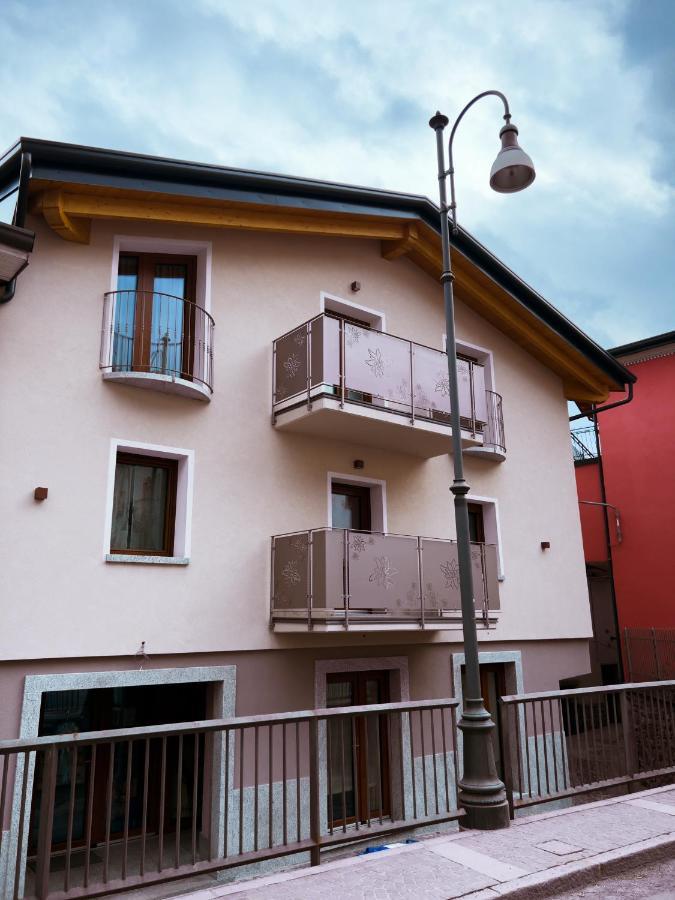 El Rocol Lejlighedshotel Vezza dʼOglio Eksteriør billede